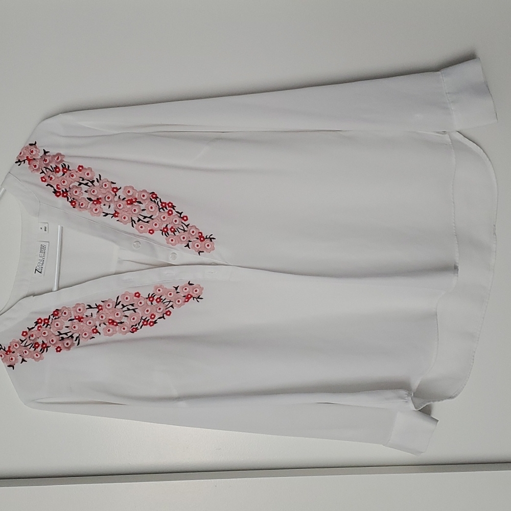 Embroidered White Blouse Womens M